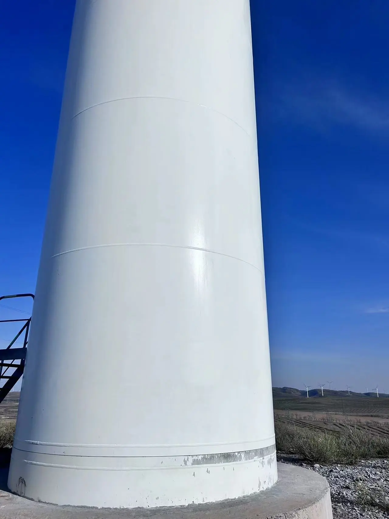 wind-turbine-tower-cleaning-robot-use.jpg